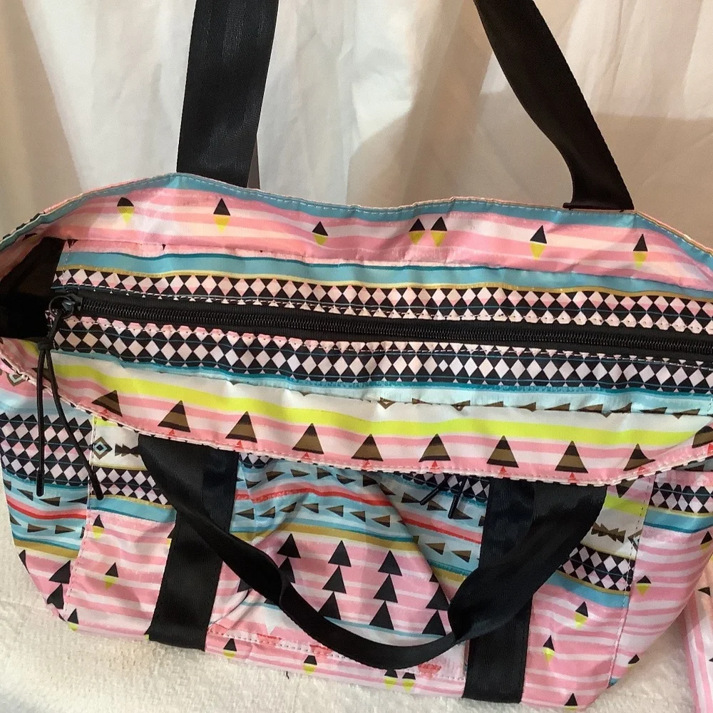 EUC GO! SAC tote overnight‎ diaper bag tote 3 piece set Aztex